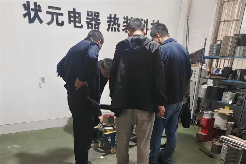 接待中石化客户-和记怡情娱乐官网电器.jpg